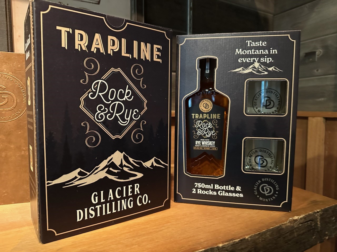 Trapline Rock and Rye - Rye Whiskey gift set with two glasses